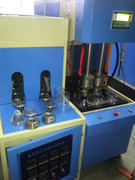 供應(yīng)宏遠(yuǎn)塑料機(jī)械 全自動(dòng)吹瓶機(jī)廠家-臺州市黃巖宏遠(yuǎn)塑料機(jī)械廠 -